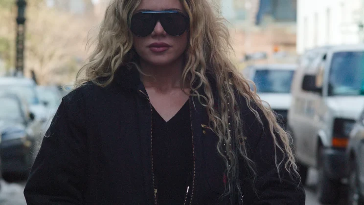 Singer Slayyyter Age, Hometown, Biography and Whois