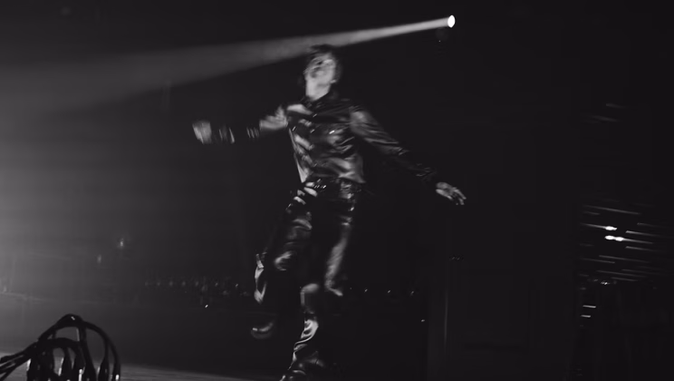 Get to Know Singer Ruel: Age, Background, Personal Life & Career Growth